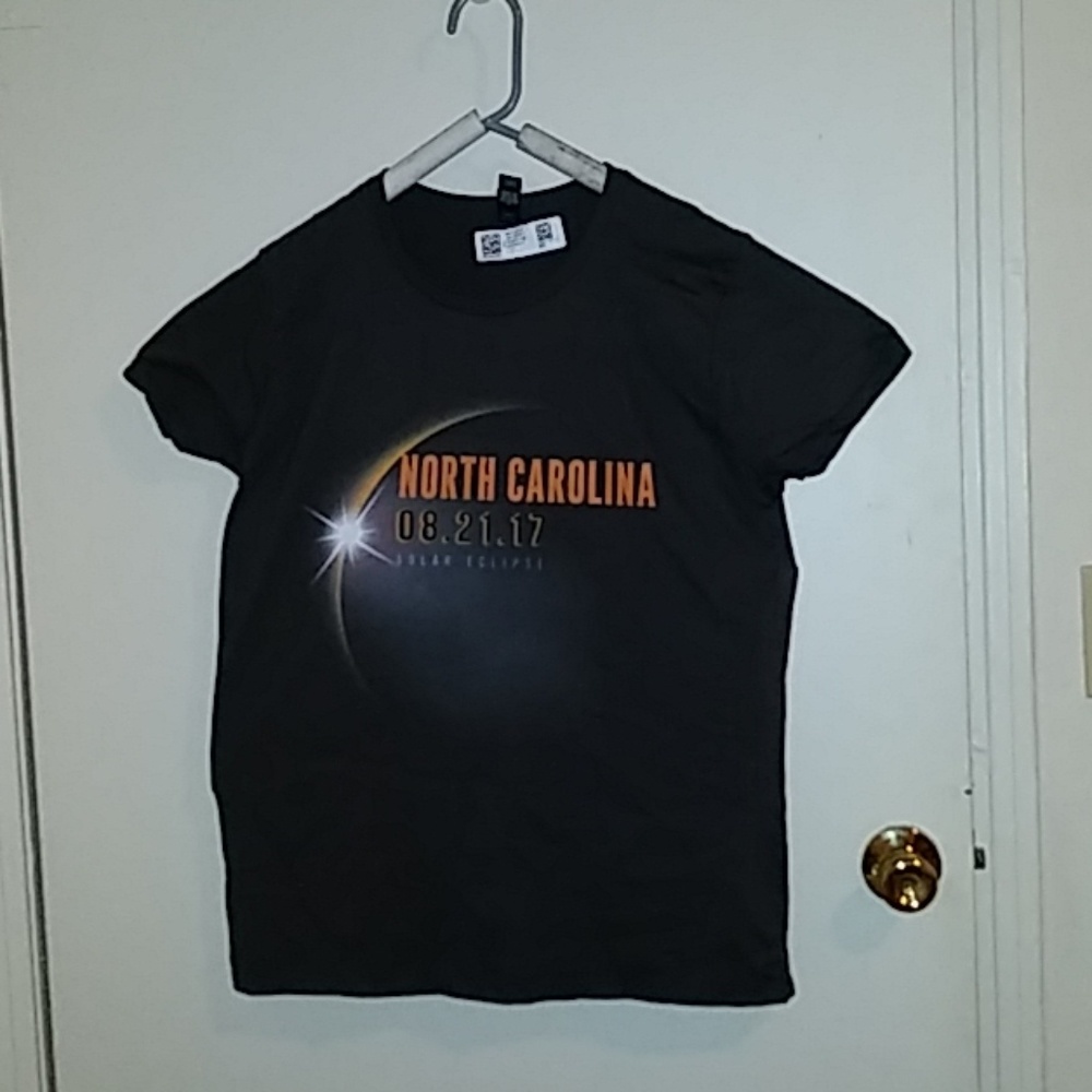 Anvil (L) woman tees